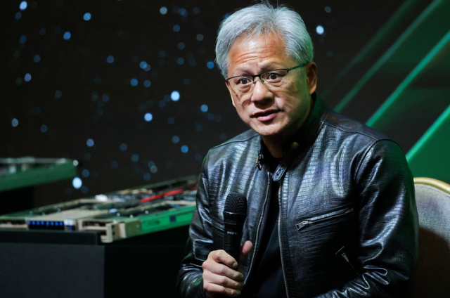 英伟达营收创历史新高 暴涨73%至22.6亿美元 盘后股价回升至200美元以上