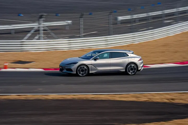 比亚迪四款车型即将进驻新加坡家用轿跑市场全面发力