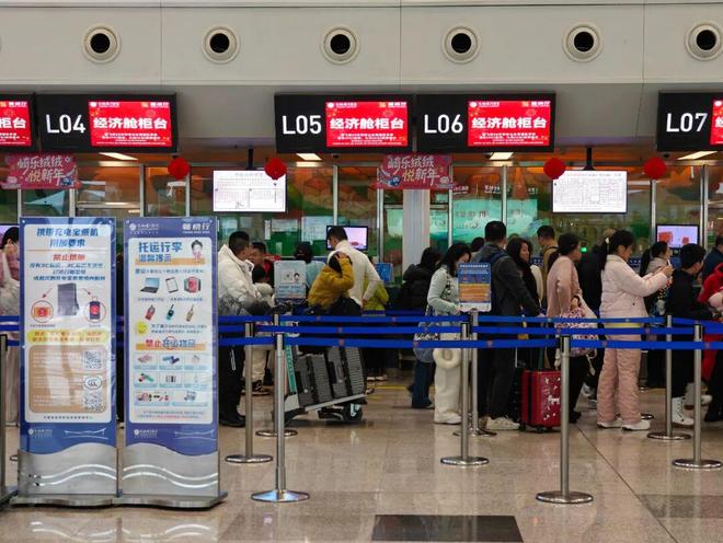 机票价格大跳水,不少人“抄底”,上海最高跌幅超70%!