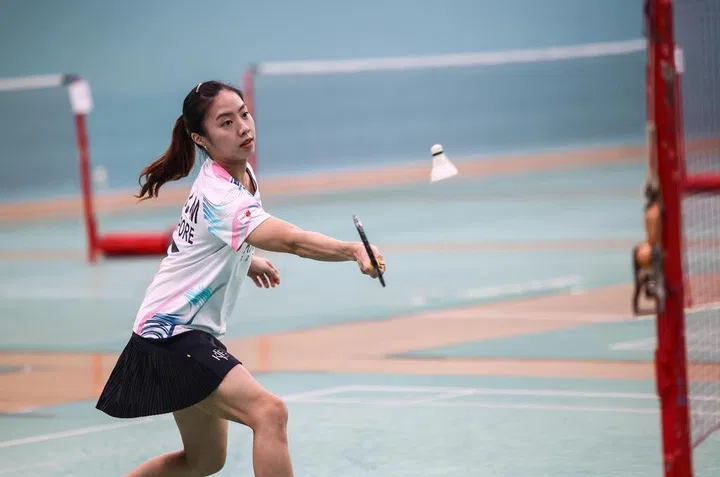 杨佳敏重返羽毛球世界巡回赛后在德国卫冕成功取得首胜