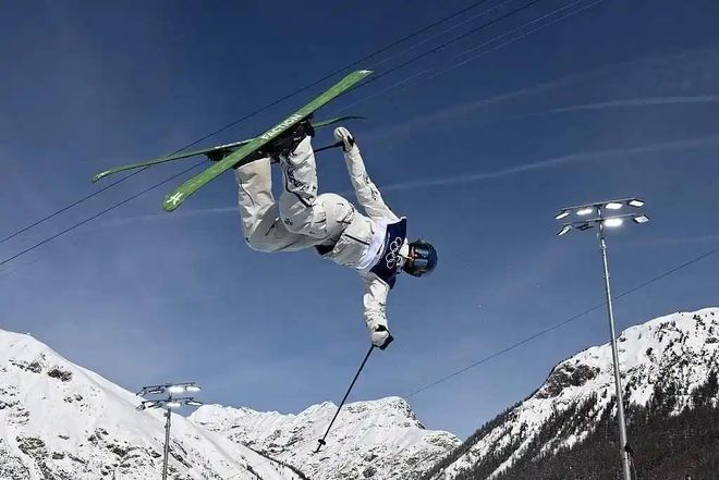 刷新多项冬奥纪录，谷爱凌兑现了与她的承诺