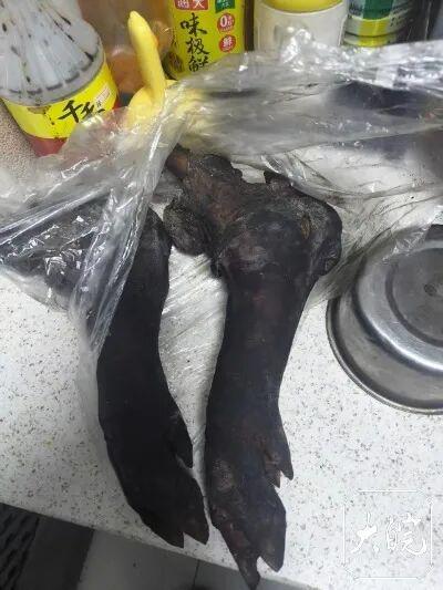 痛心！10岁男童吃猪脚卡喉身亡，母亲：为何一口肉要了他的命