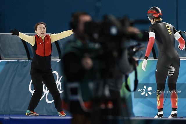 功勋教练李琰转换赛道续写传奇：带队就要争冠