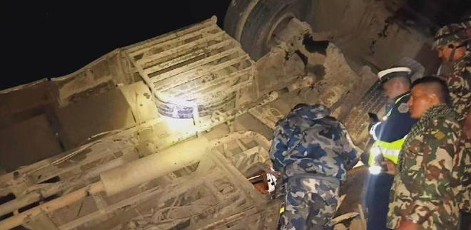 我使馆确认一中国公民在尼泊尔巴士坠河事故中死亡