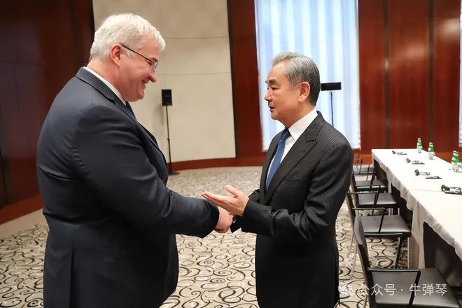 牛弹琴：醒来一看，乌克兰对中国表达了感激之情