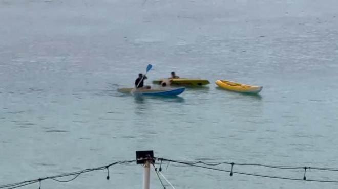 22岁中国男子巴厘岛旅游时溺亡，去年刚大学毕业，原计划除夕前回国和家人团圆，同伴发声