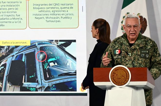 “全球最大毒枭”被击毙细节曝光：情人“带路”到藏身地，25名国民警卫队员激战中阵亡