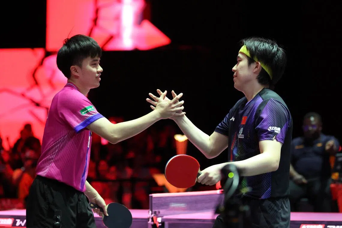 24岁的林昀儒（左）和25岁的王楚钦（右）年龄相近，两人可说是老对手，也彼此惺惺相惜。（郑一鸣摄）