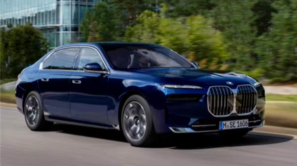 覆盖5系7系!宝马在华召回近18万辆汽车:极端情况下存起火风险