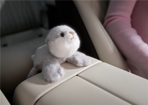 雷军:新一代SU7全系内置ETC 免费激活