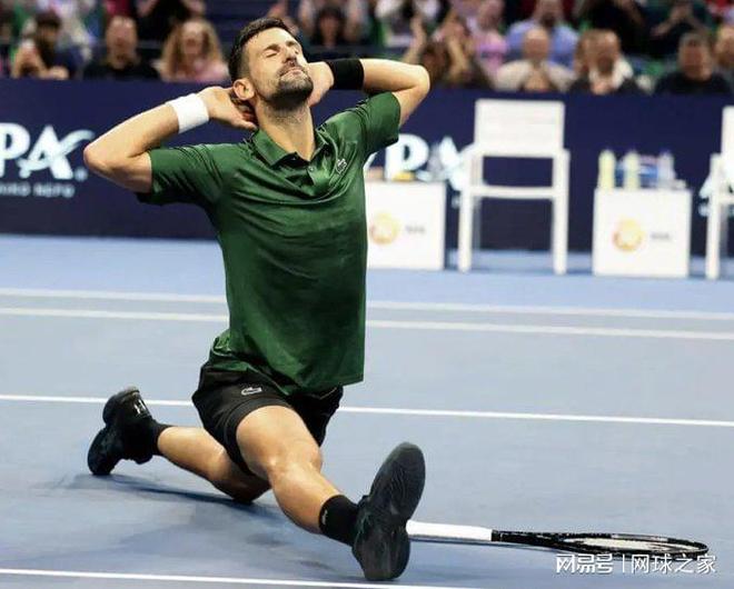 辛纳创历史纪录，连续零封多位顶尖大师