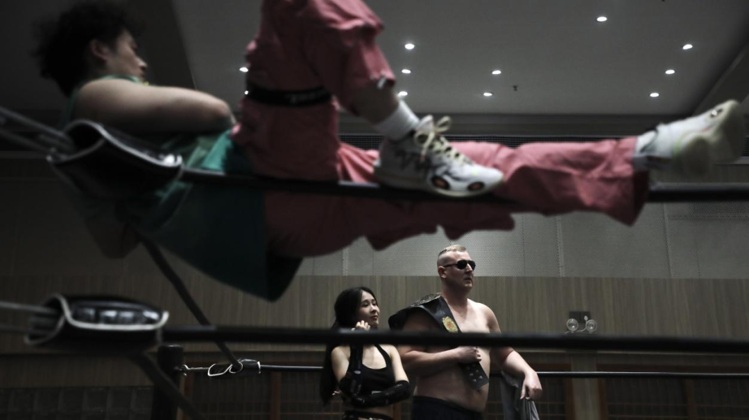 中国的摔角行业更多时候依靠从业者的“为爱发电”