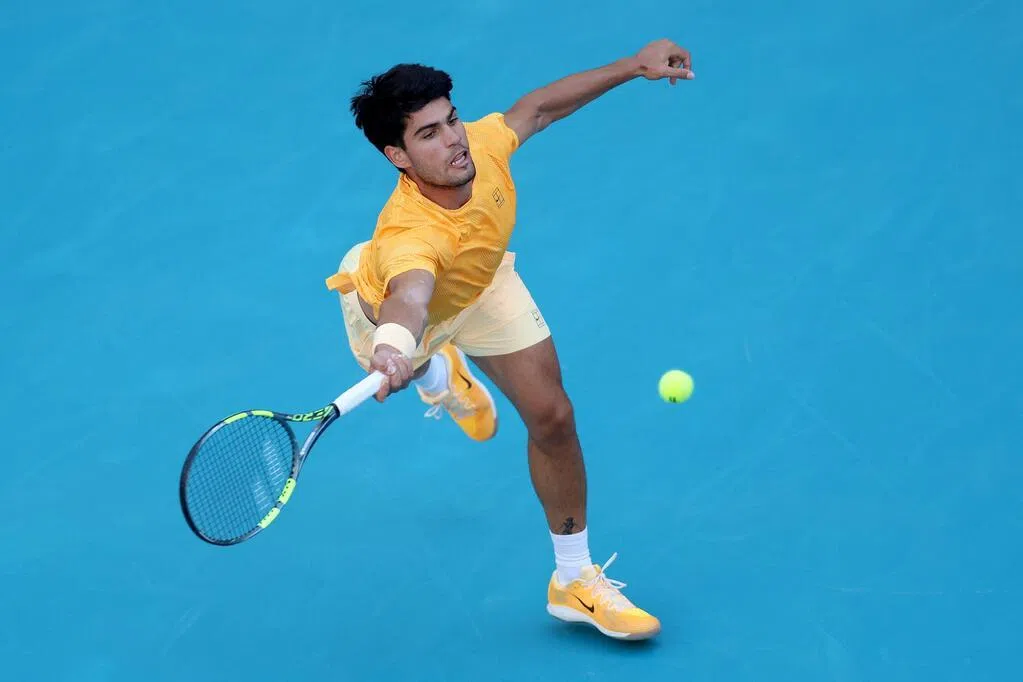 阿尔卡拉斯爆冷无缘迈阿密网球赛32强