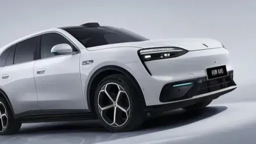 问界M6发布“暖云白”新配色:鸿蒙智行称其质感如瓷器般温润纯净