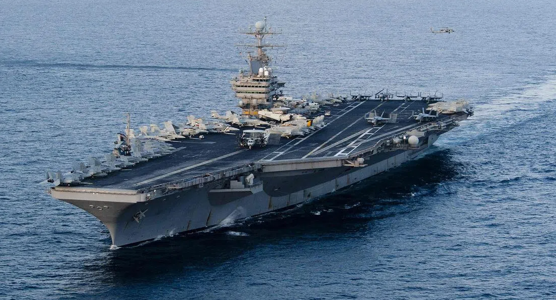 3月26日,伊朗武装部队哈塔姆·安比亚中央司令部发言人在通报最新战果时表示,伊方海军向“林肯”号航母发射岸舰导弹“迫使其改变位置”。