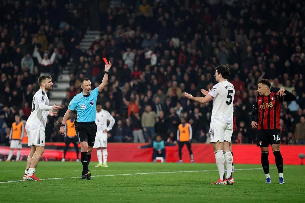 伯恩茅斯争议判罚下战平曼联比分为2比2