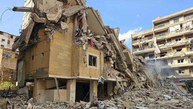 国际新闻早知道丨伊朗最高领袖选举会议将在24小时内举行 多架美军轰炸机飞抵英军基地