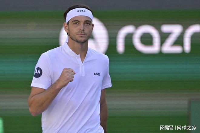 丰塞卡获劳伦斯突破奖引发热议 弗里茨惊人膝撞庆祝动作吸睛