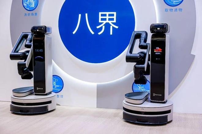 植入 OpenClaw 的具身智能机器人来了?AWE 科沃斯发布可养成的「八界」管家机器人