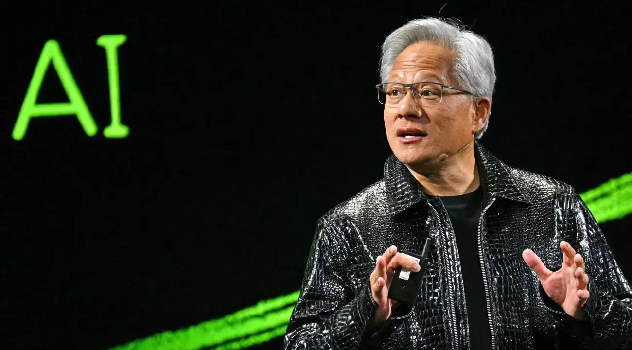 黄仁勋详述AI未来蓝图：解析“五层架构”理论及其就业前景预测（含完整文章）