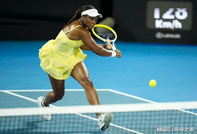 郑钦文首战获外媒关注,称嗅到冷门气息;阿卡战丰塞卡被誉为提前上演的决赛