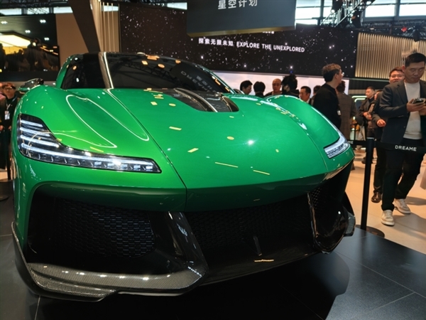 追觅首款SUV概念车首秀:超跑风格外观 辨识度拉满