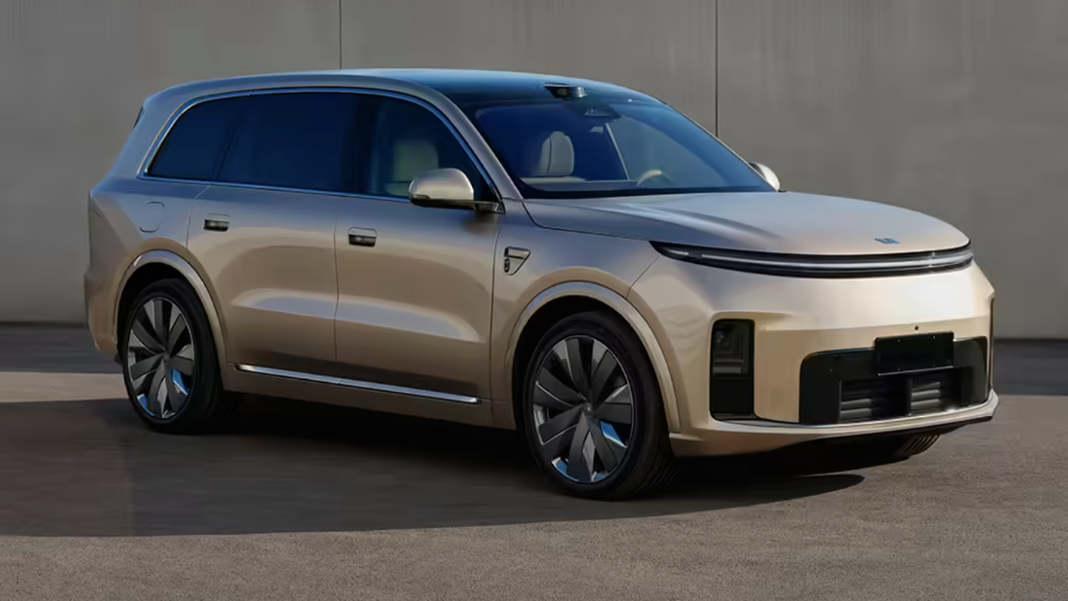 全新一代理想L9实车曝光 二季度内发布