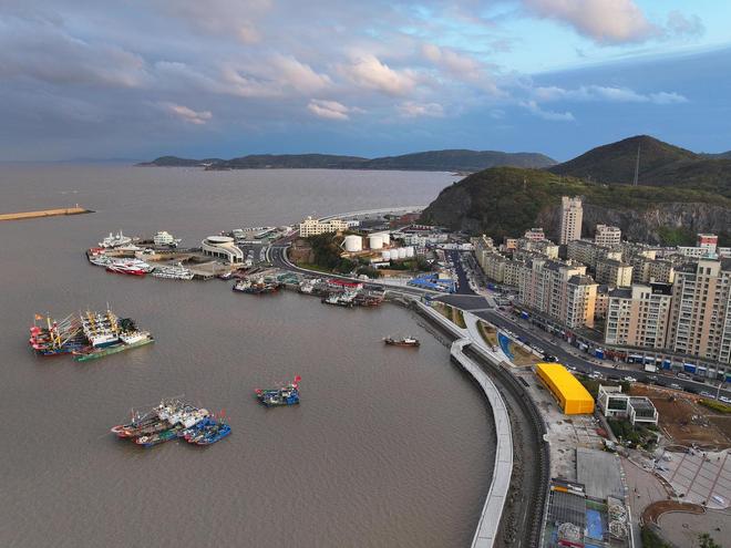 浙江海岛小县高中普及改革观察：分数背后的成长与抉择｜红星深度