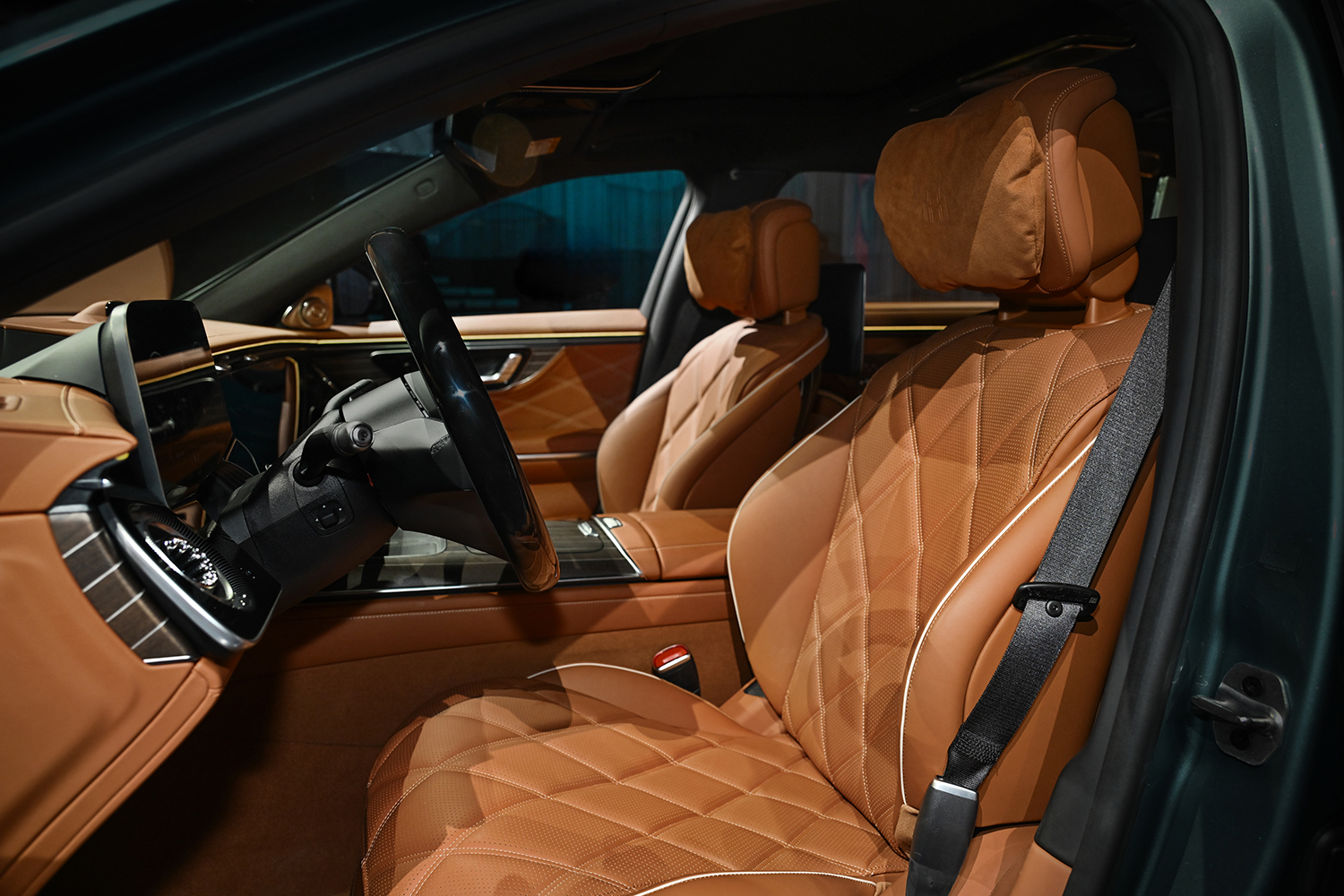 新一代梅赛德斯-迈巴赫S级全球首发 超豪华MPV迈巴赫VLS级正式官宣