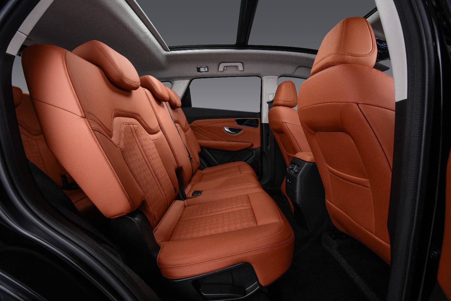 2026款捷途山海L7超越版/捷途X70上市 限时抢购价6.99万元起