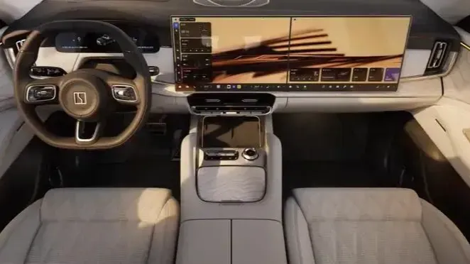 极氪8X内饰曝光售价约45万:双联屏与Naim音响升级豪华体验