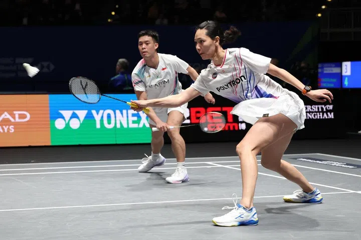 石宇奇首轮出局无缘卫冕 许永凯与格洛丽亚憾负世界排名第一