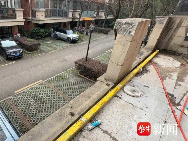 南京一业主装修遇阻：报备后遭强拆，申请报批却无人回应