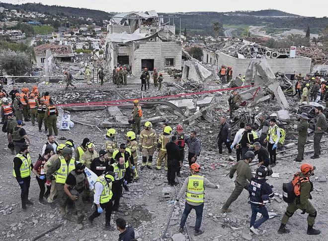 伊朗宣称对美国空军基地指挥中心发动多次打击，关键建筑受损严重