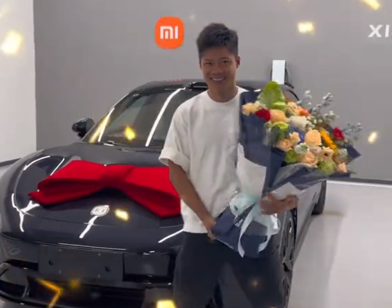 雷军宣布小米汽车品牌代言人:老朋友苏炳添