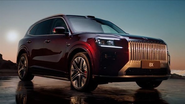 极氪8X配置详解：三电机版马力超1400，入门价37.68万