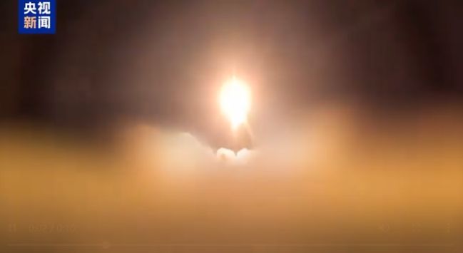 美伊冲突升级:特朗普宣称打击成效显著,伊朗总统强硬回应;内塔尼亚胡呼吁全球盟友共抗威胁