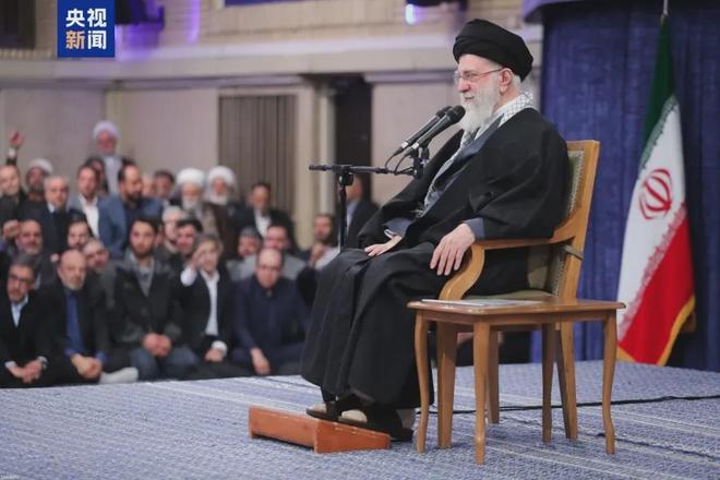 军事观察：哈梅内伊去世与马杜罗被捕的对比分析