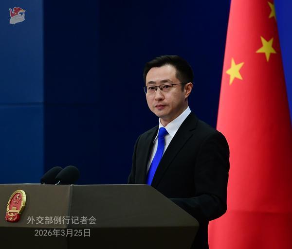 中方回应日方无理言论：未授权进入使馆并持刀会面，有此先例吗？