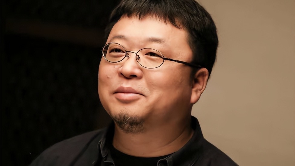 罗永浩受邀试用VLA:何小鹏挑战引发热议 网友笑喷