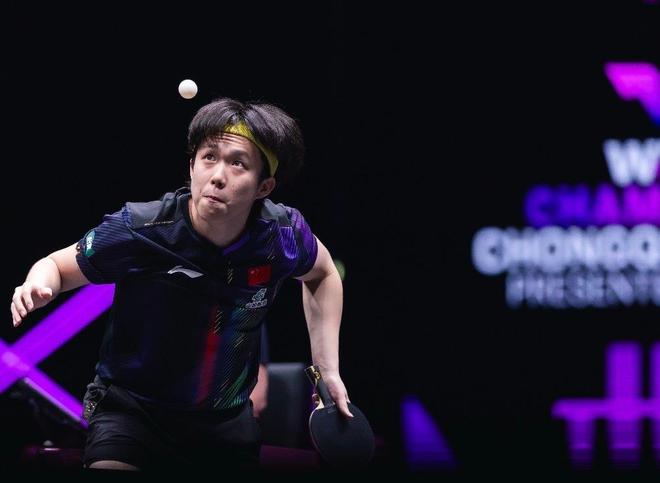 国乒男队陷入危机：八强只剩两人，年轻一代何去何从？王楚钦能否力挽狂澜？