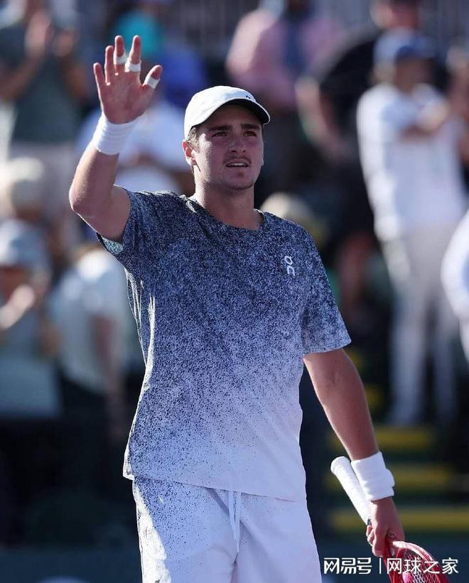 丰塞卡表达追赶辛纳阿卡决心，鲁内暗示草地赛季或将回归参赛