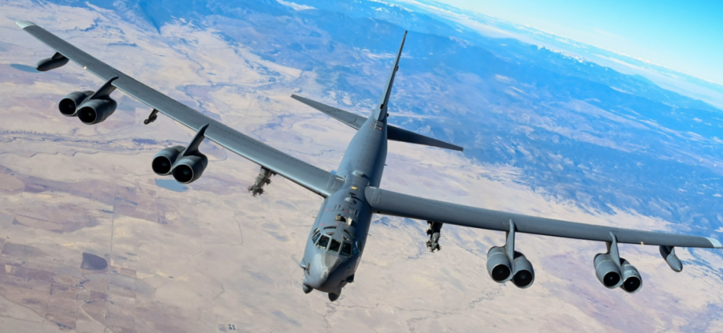 美军已经在对伊朗的军事行动中使用战略轰炸机。