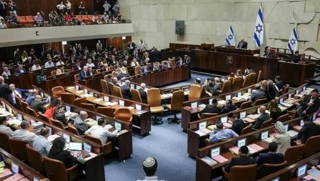 该预算案总额创以色列历史新高，仅国防部的预算就将超过1420亿新谢克尔（453亿美元）。