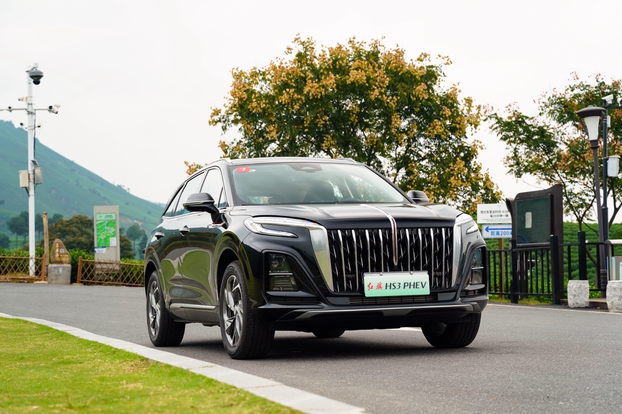 红旗HS3 PHEV试驾体验：动力超出预期