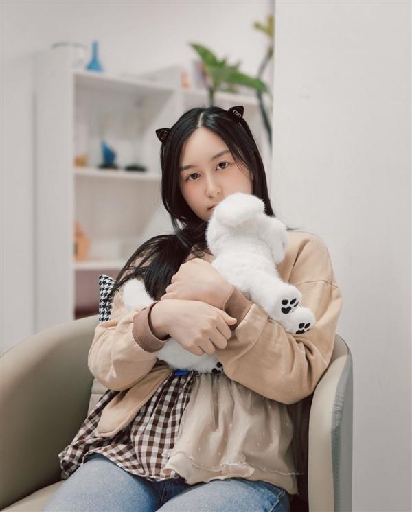 会撒娇能成长！科沃斯毛团陪伴机器人图赏