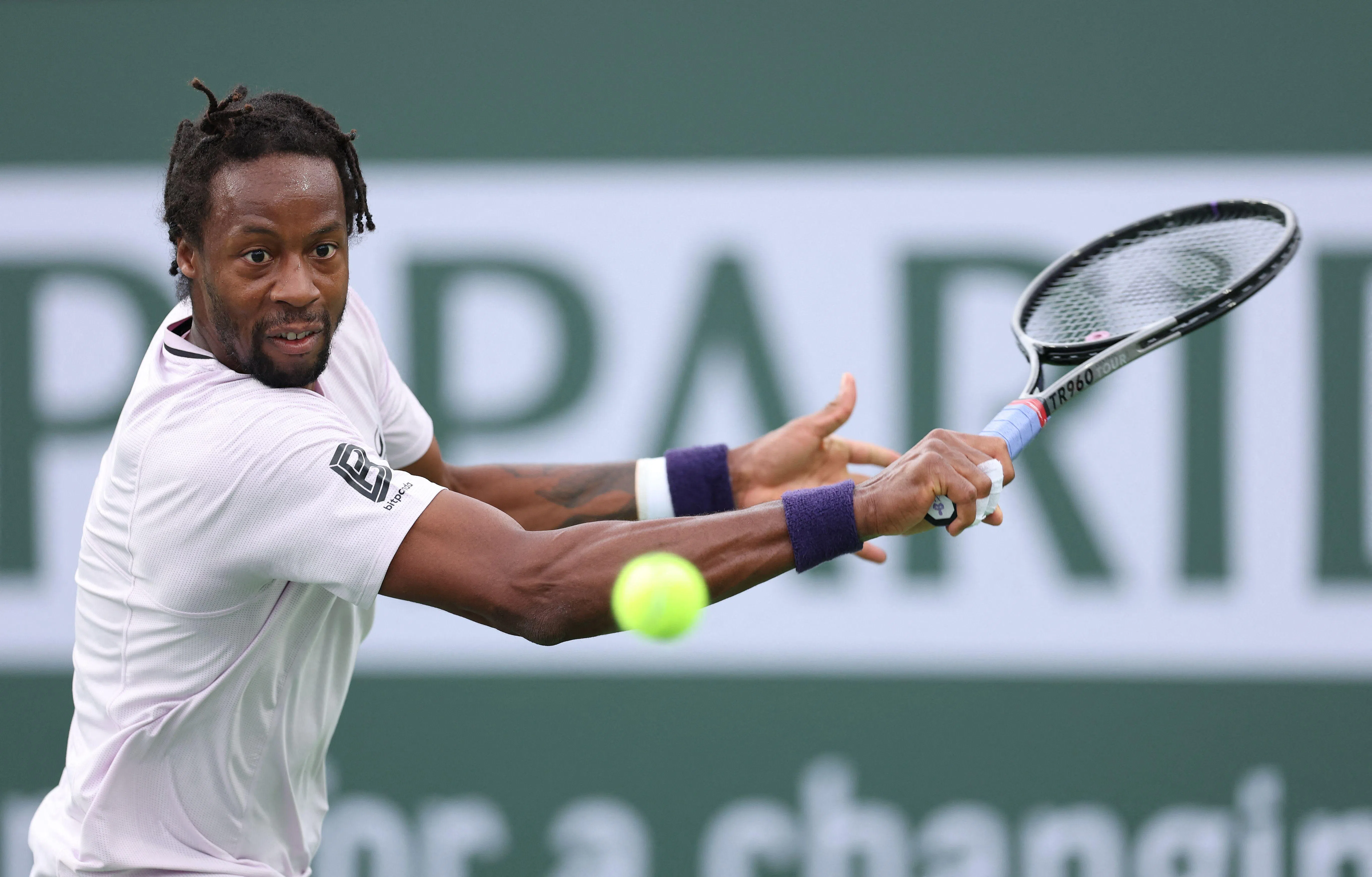 此前称本赛季将是自己最后一个赛季的法国39岁老将孟菲尔斯，在他的最后一场印第安韦尔斯网球赛中止步次圈。（法新社）