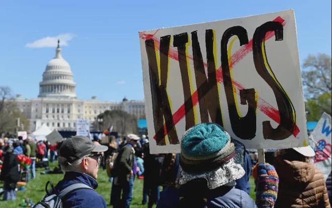 “梭哈”德黑兰!特朗普押上全部?美伊地面战或成生死局