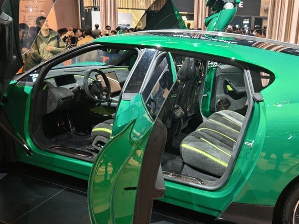 追觅首款SUV概念车首秀:超跑风格外观 辨识度拉满