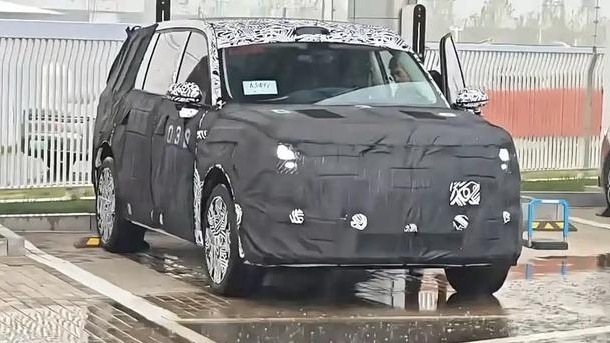 小米首搭增程式动力的SUV YU9装车实测视频流出